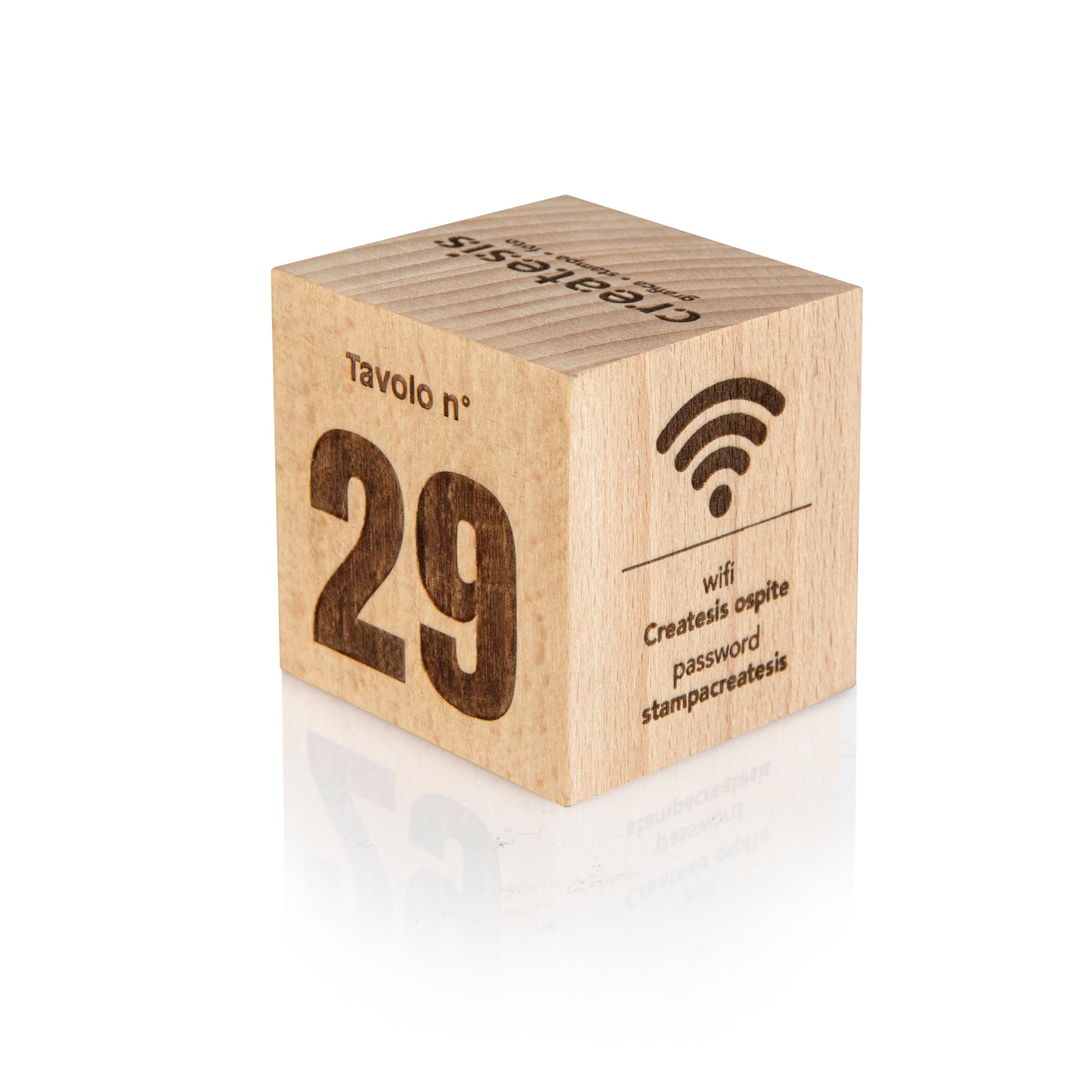 Cubi in legno qr code - segnatavolo personalizzati